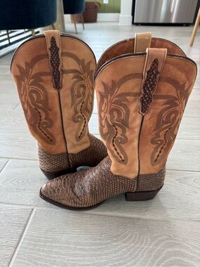 DAN POST Snake Skin Cowboy Boots Size 9.5 GUC